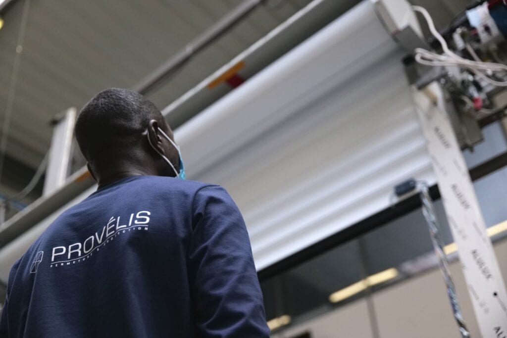 actualités Provélis - coulisses fabrication fermetures - provélis
